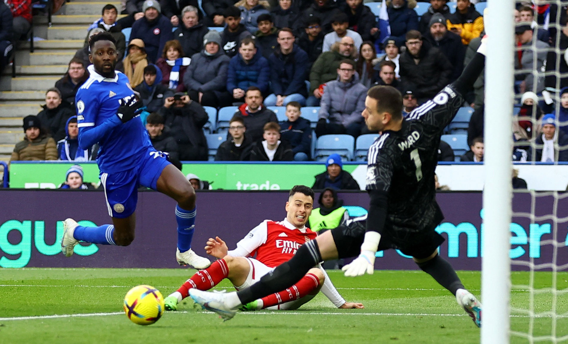 硬的防守反 硬的防守反