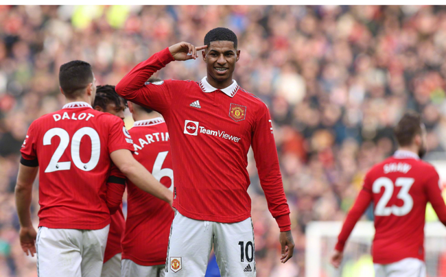 出意料之外 出意料之外